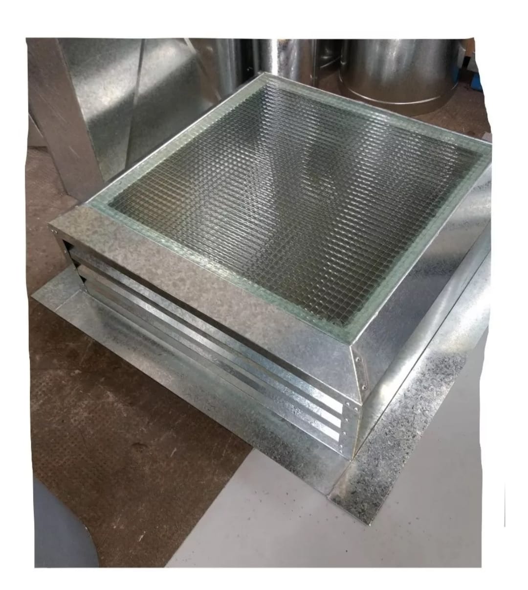 Lucarna de chapa galvanizada fabricada a medida